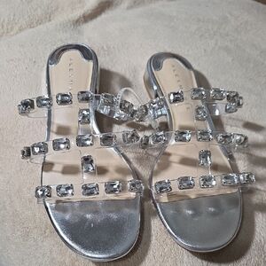 NWT! Alex Marie Diamonf Flat Sandals